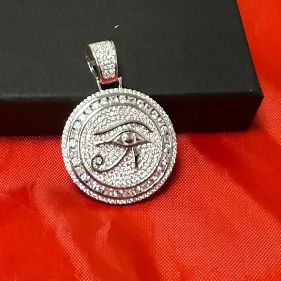 Eye of Horus Pendant – 925 Sterling Silver – AAA Cubic Zirconia – Brand New - Picture 3 of 3
